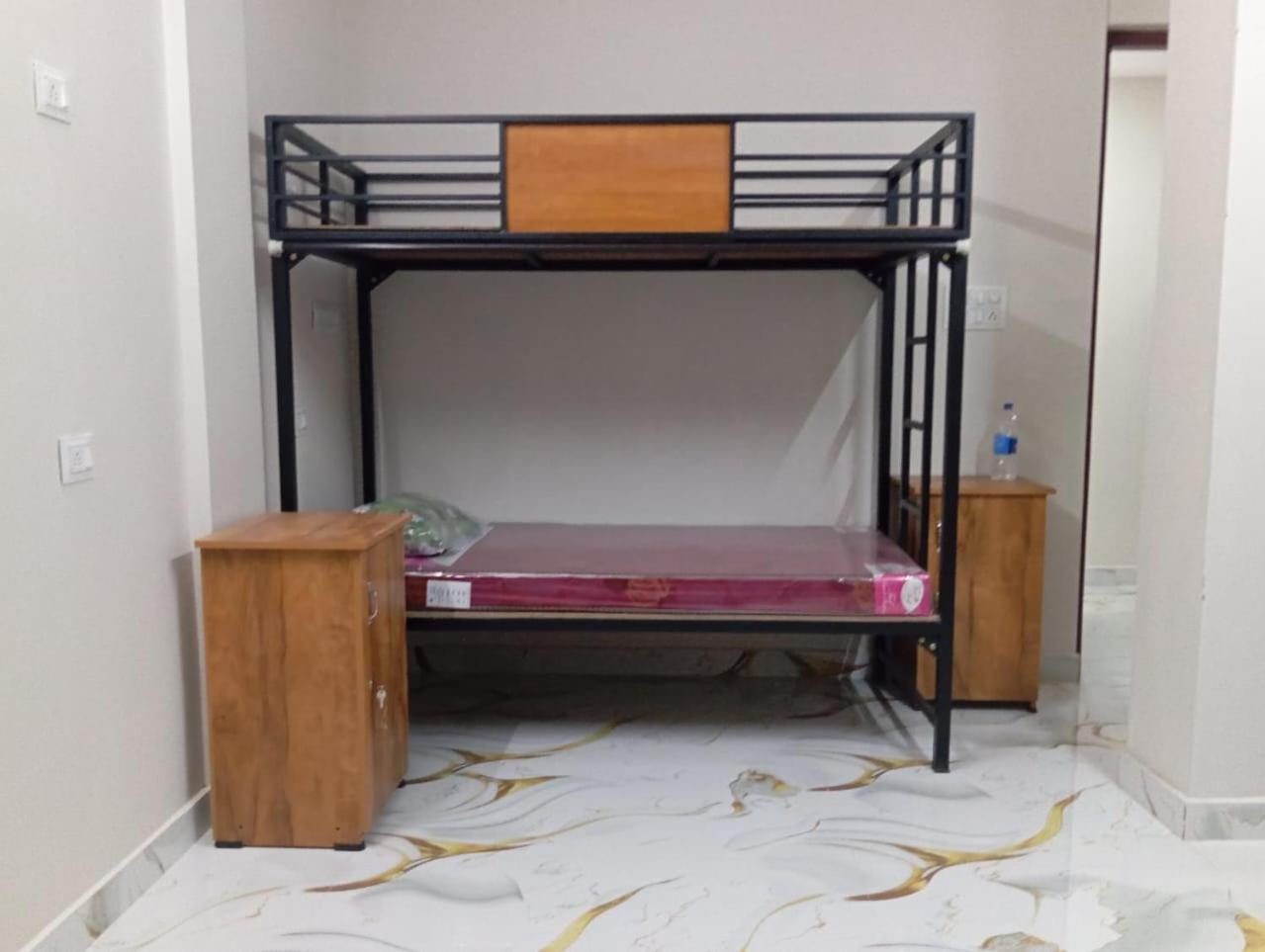The Bunkhouse Lodge & Hostel Kochi ภายนอก รูปภาพ